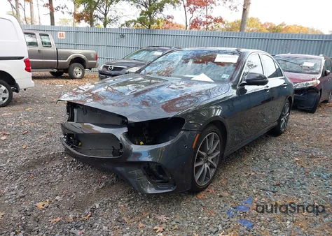 2023 Mercedes-Benz E 350 4Matic z USA, uszkodzony, nr VIN W1KZF8EB3PB187463